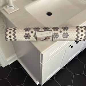 Threshold vinyl mat